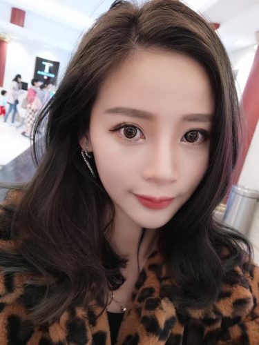 Click to view full screen 安俪粉夏迷雾半年抛美瞳 1片装 photo review